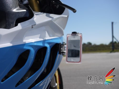三防耐用 美制iPhone手机拍摄保护套登场