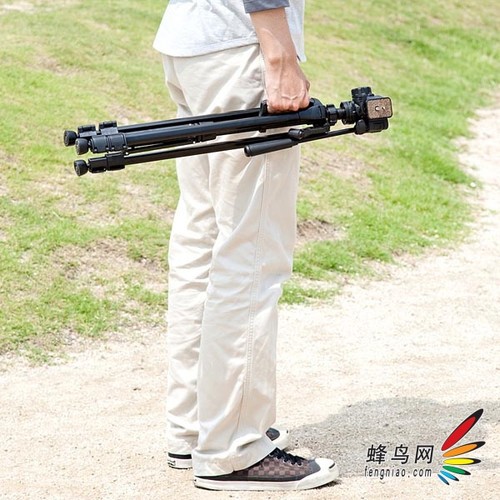 性价比高 Sanwa发布便携多用途脚架新品
