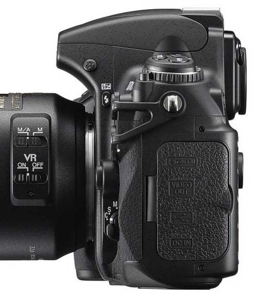 差别甚微！尼康D800疑似侧面谍照已登场