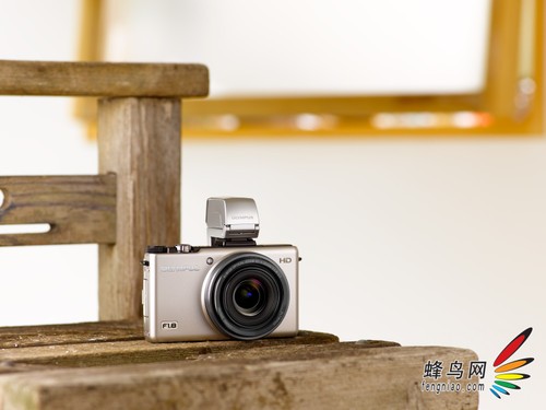 限百套 奥林巴斯XZ-1银色纪念版国内发布