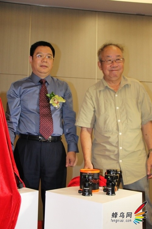 富图宝Fotopro发布三脚架、包套装新品