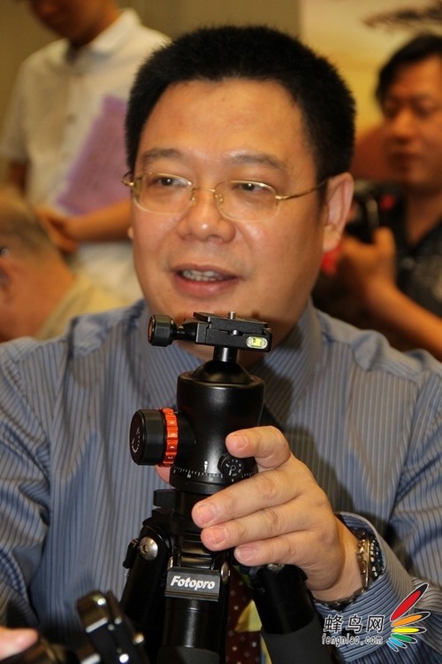 富图宝Fotopro发布三脚架、包套装新品
