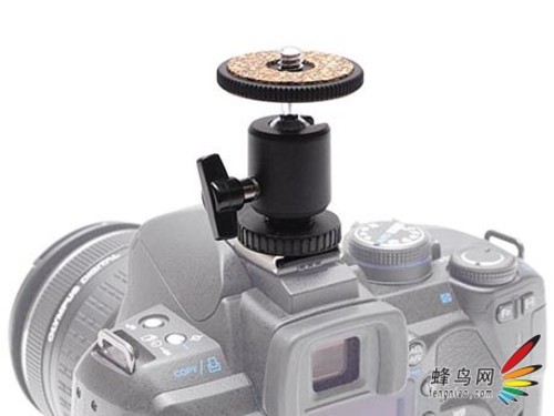 叠加附件 可上相机热靴的微型云台发布