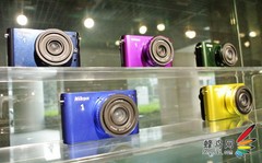 尼康1概念机及预计发布镜头模型首次展出