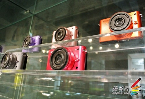 尼康1概念机及预计发布镜头模型首次展出