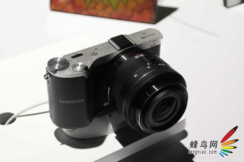 开启微单智能时代 三星发布全新NX微单