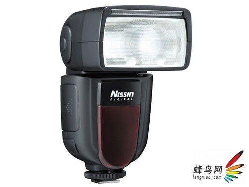 彩屏+可单手操作 日清发布Di700外闪新品