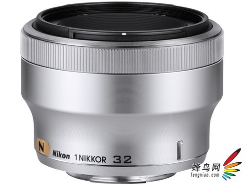 轻便人像新镜 尼康发布1系统32mm F1.2头