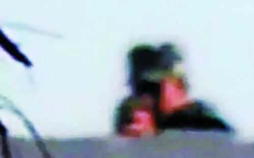 阿萨姆被狙杀瞬间拍摄下狙击手