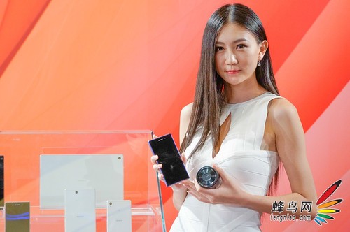 颠覆传统概念 索尼在京发布QX100与QX10