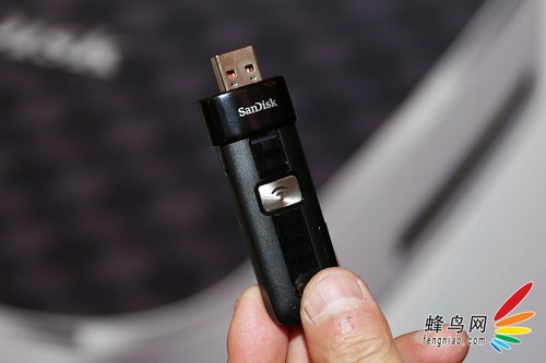 闪迪在京发布两款欢畅无线闪存存储新品