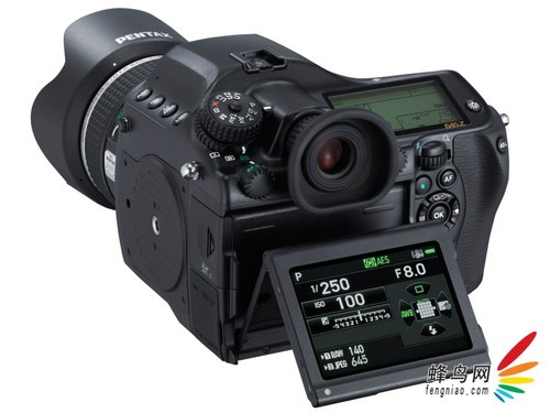 中幅新锐强机 理光宾得发布PENTAX 645Z