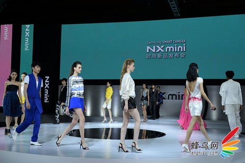 时尚小巧便携 三星NX mini新品发布报道
