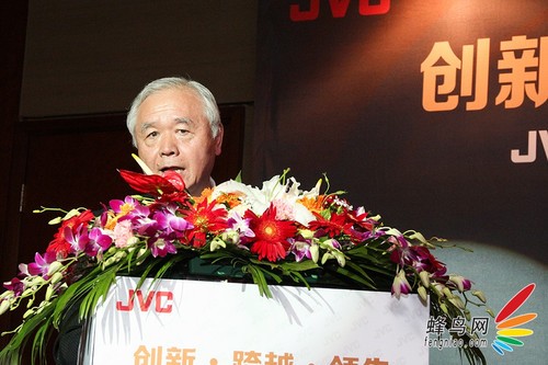 硬汉四防专业双电摄录 JVC在京发布新品