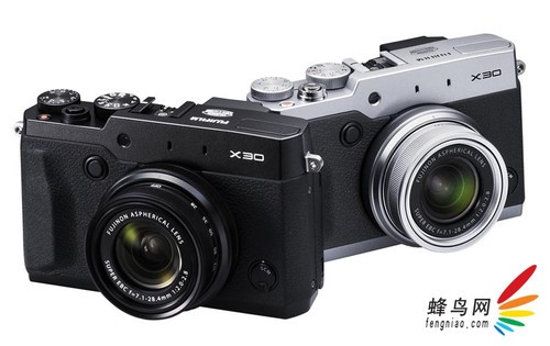 内置EVF极速对焦 富士发X30数码相机新品
