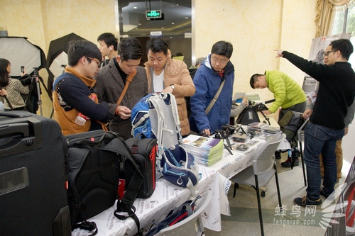 大师巅峰对决 雕刻光线闪光讲座在沪举办