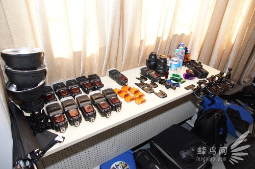大师巅峰对决 雕刻光线闪光讲座在沪举办