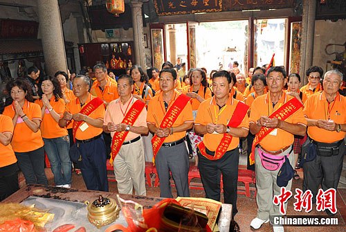 台胞纷赴福建湄洲岛纪念妈祖升天日