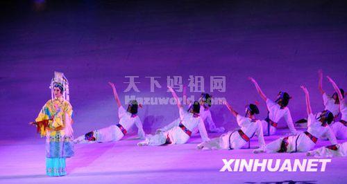 4000珠澳青少年携手欢庆澳门回归十周年