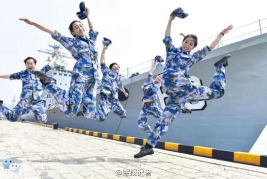 海军新聘文职人员即将上战位 不少高颜值