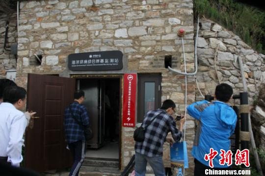 连云港秦山岛上的江苏首个海洋环境全天候自动监测站。　于从文 摄